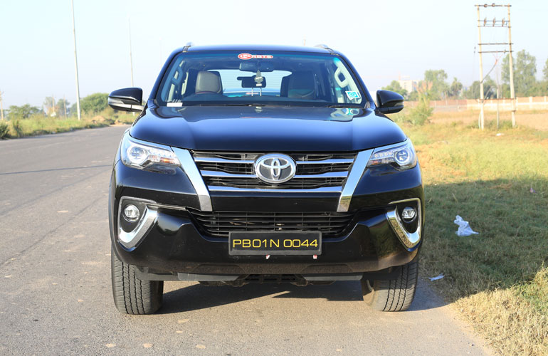 Self Drive Toyota Fortuner 4×4 Automated Car